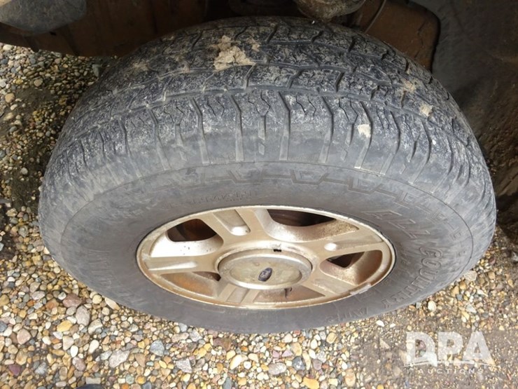 2004-ford-f150-image-28