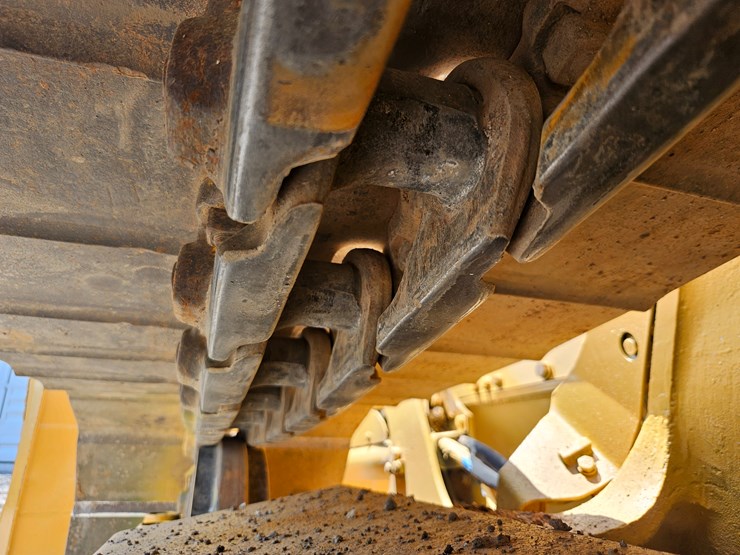 2018-komatsu-d37px-23-image-36