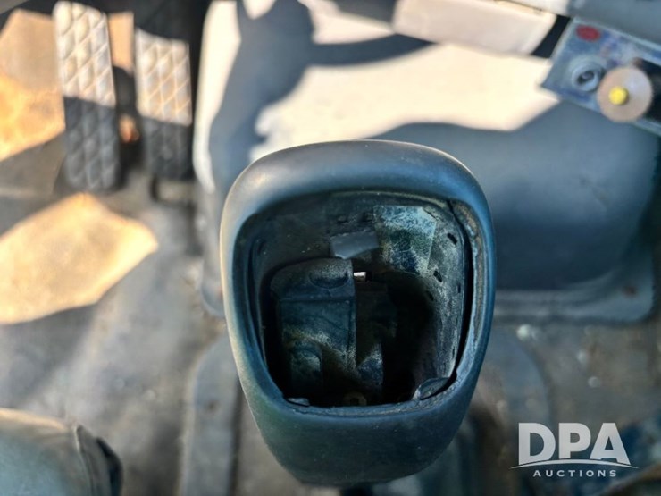 2000-sterling-dry-tender-truck-(gp11245,-unit-123831)-image-89