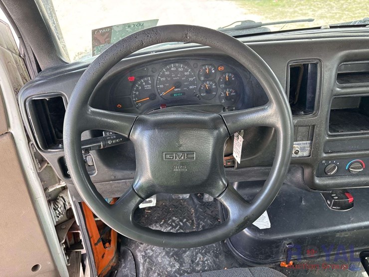 2008-gmc-c7500-altec-lrv55-55ft-forestry-bucket-truck-image-13
