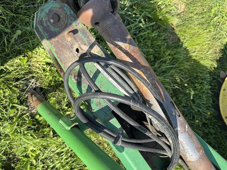 1990-john-deere-335-image-18