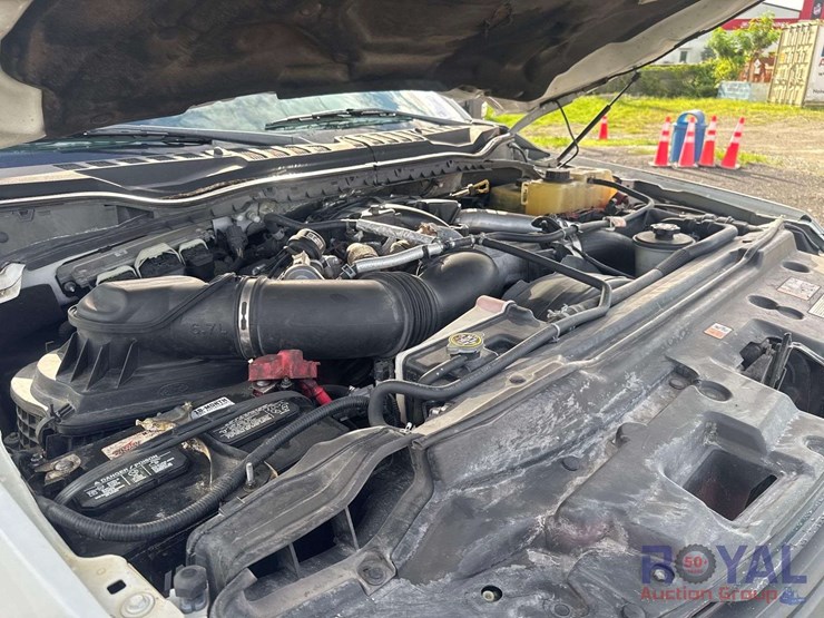 2017-ford-f550-image-8