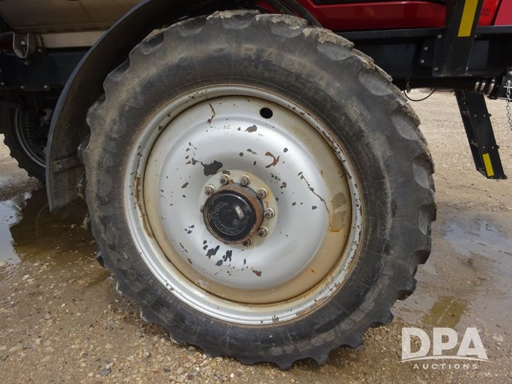 2011-case-ih-patriot-4420-image-42