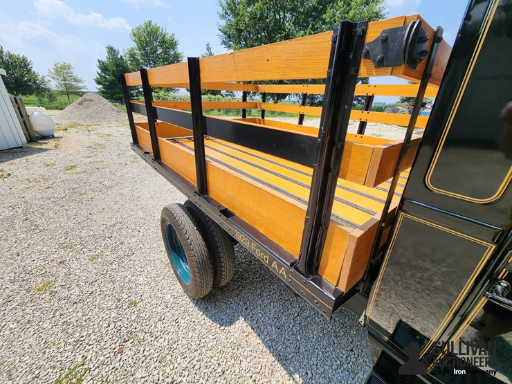 1929-ford-aa-stake-bed-truck-image-16