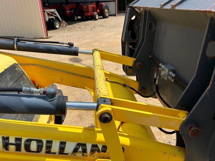 2008-new-holland-b110-image-37