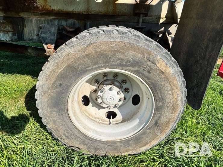 2000-sterling-dry-tender-truck-(gp11245,-unit-123831)-image-38