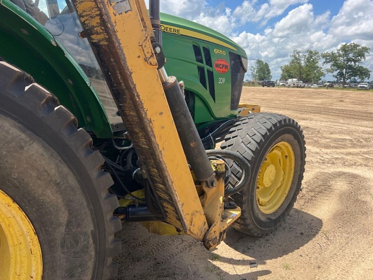 john-deere-6105d-image-19