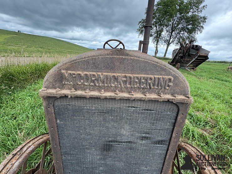 mccormick-deering-10-20-antique-tractor-image-10