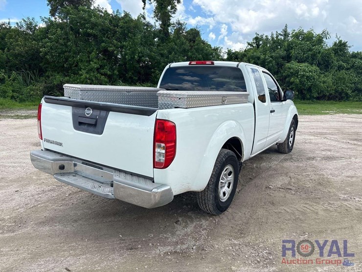 2014-nissan-frontier-image-3
