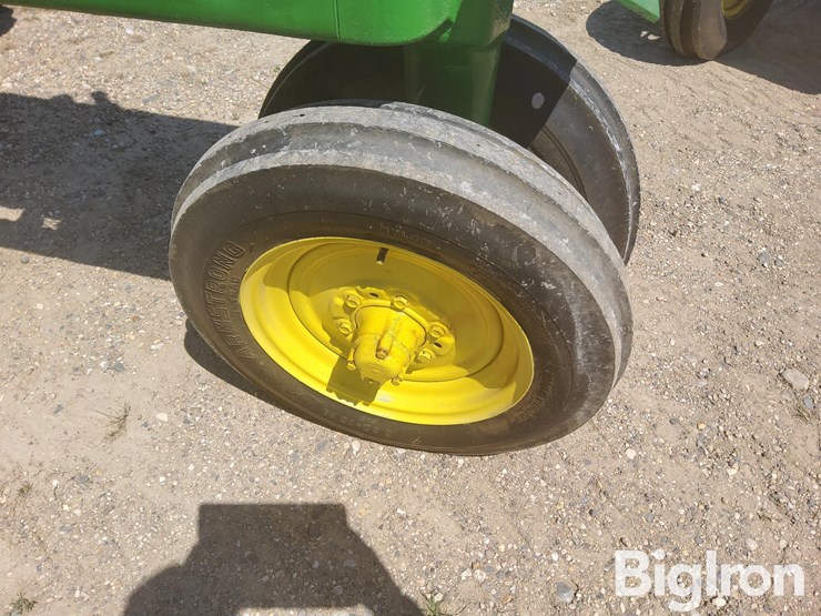 1951-john-deere-b-image-13