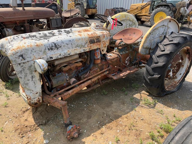 ford-851-image-1