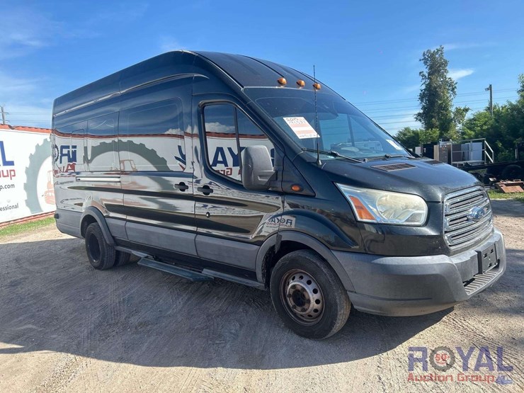 2015-ford-transit-image-2