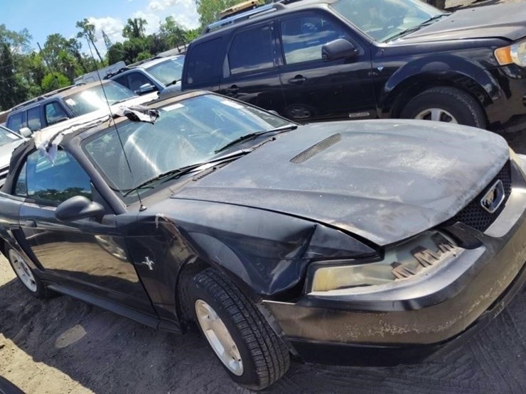 2000-ford-2000-image-1