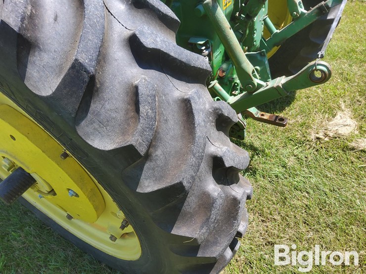 john-deere-630-image-19