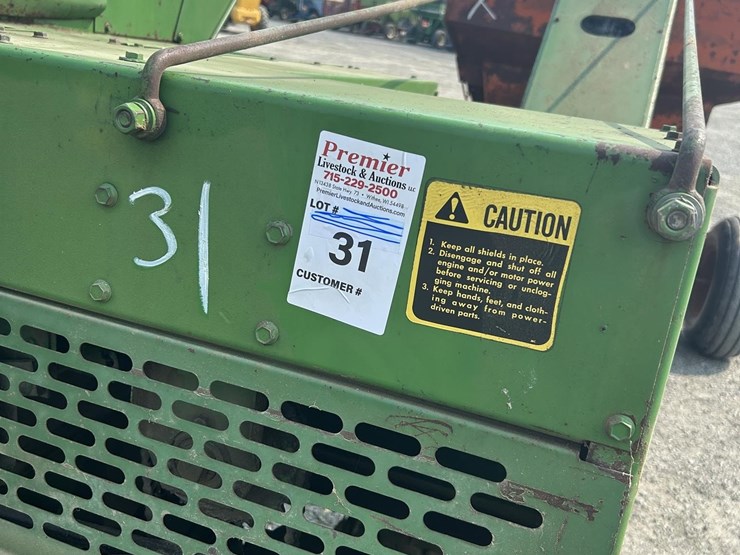 john-deere-300-image-11
