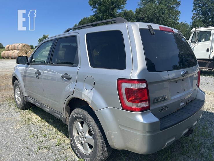 2011-ford-escape-xlt-image-9