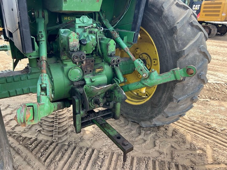 john-deere-4440-image-13