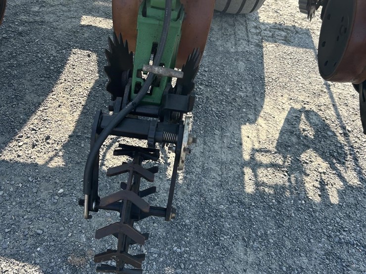 john-deere-7240-image-9