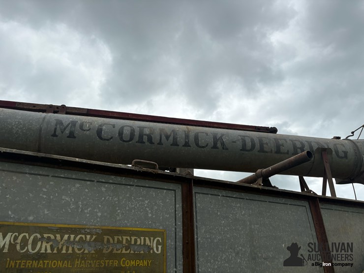 mccormick-deering-no-22-s150d-threshing-machine-image-19