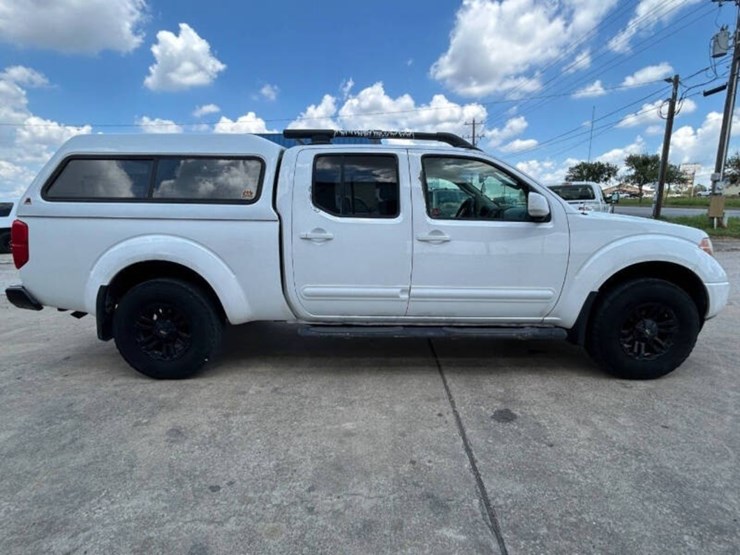 2007-nissan-frontier-image-2