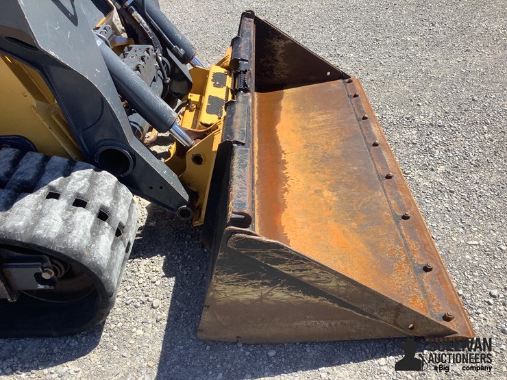 2021-deere-333g-image-14