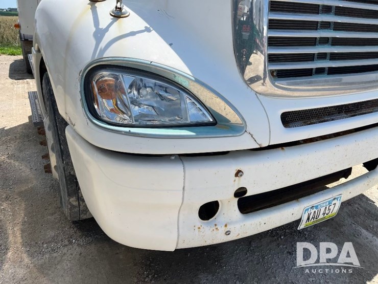 2009-freightliner-truck-(jn2397,-unit-277091)-image-20