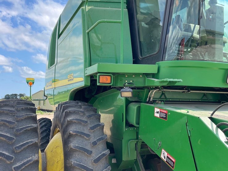 2002-john-deere-9550-image-23