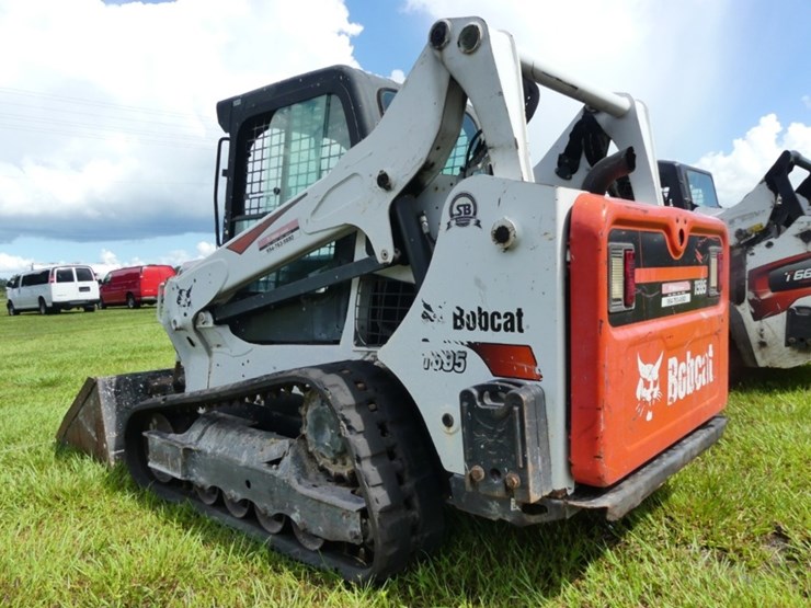 2018-bobcat-t595-image-3