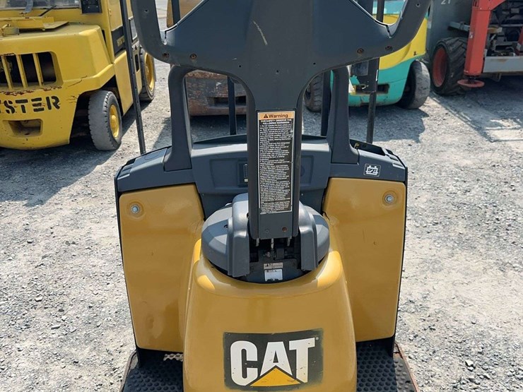 caterpillar-wr6000-image-5