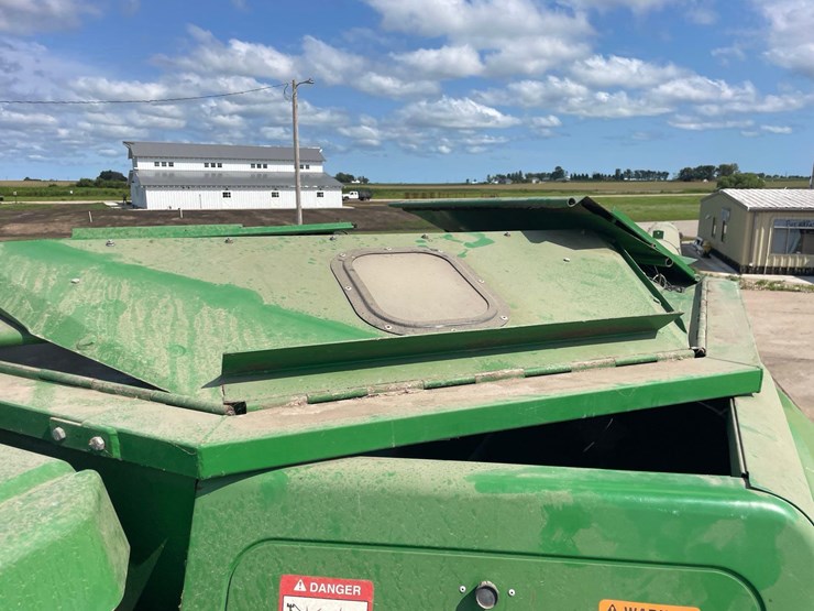 2002-john-deere-9550-image-81