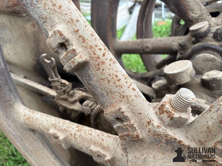economy-12-hp-hit-&-miss-engine-image-18