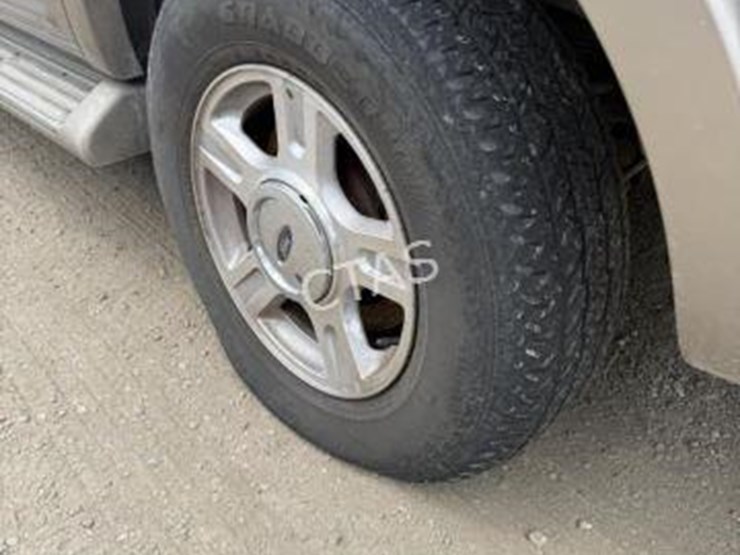 2004-ford-expedition-image-8