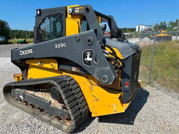 2021-deere-333g-image-6