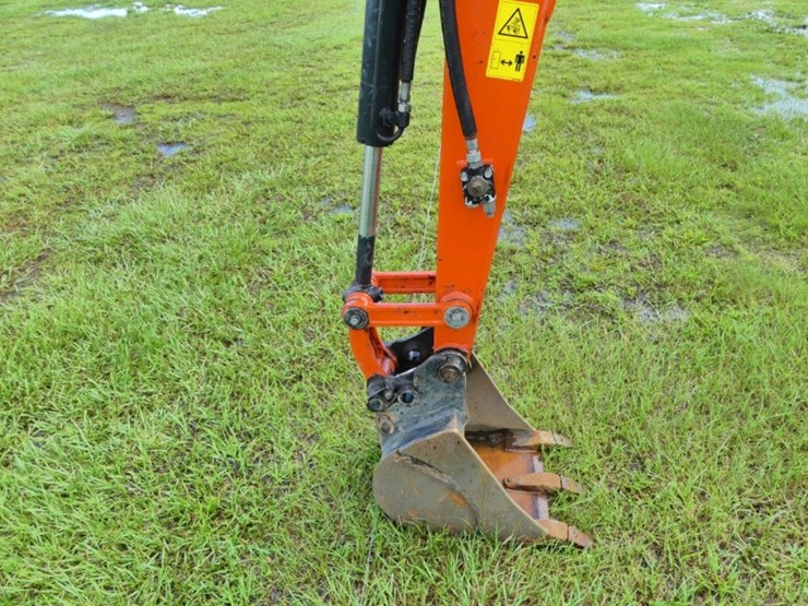 2023-kubota-u27-4-image-8