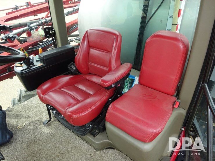 2015-case-ih-patriot-4440-image-103