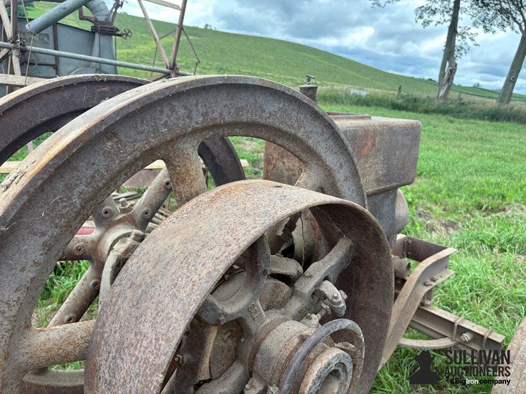 economy-12-hp-hit-&-miss-engine-image-11