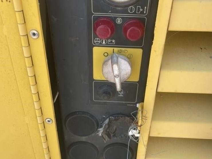 2001-john-deere-5-image-17