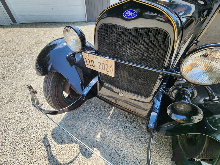 1929-ford-aa-stake-bed-truck-image-13