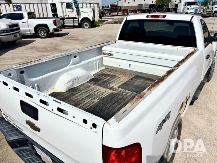 2008-chevrolet-silverado-image-33