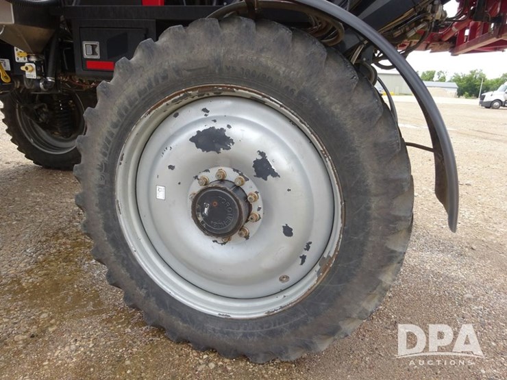 2015-case-ih-patriot-4440-image-51