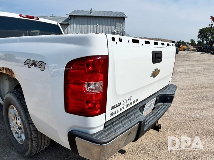 2008-chevrolet-silverado-image-28