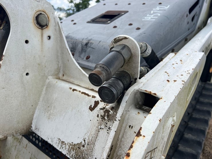 2016-bobcat-mt55-image-11