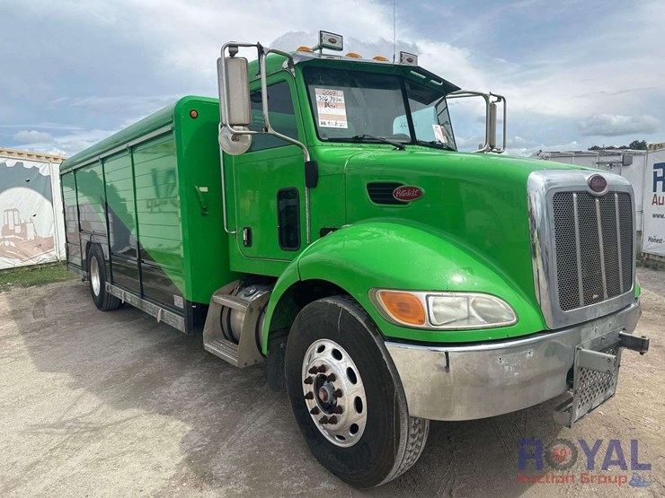 2007-peterbilt-335-image-2