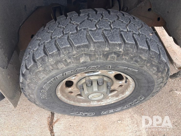 2006-chevrolet-2500hd-image-42