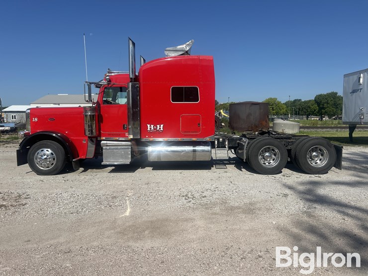 2008-peterbilt-389-image-8