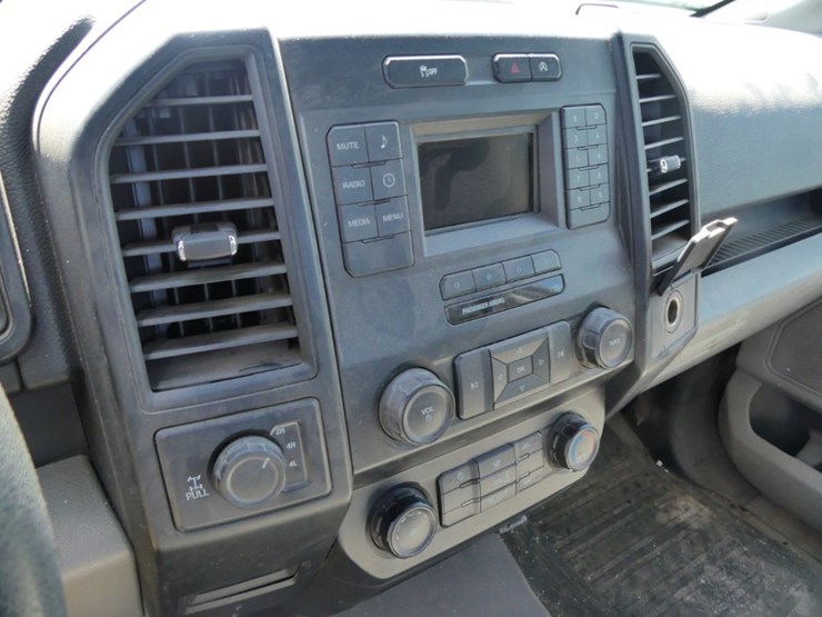 2019-ford-f150-xl-image-14