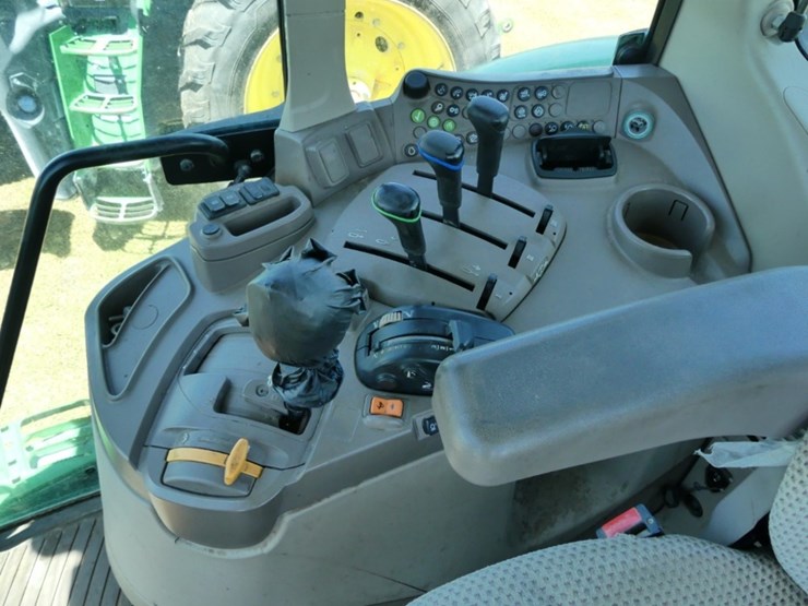 john-deere-6175m-image-11