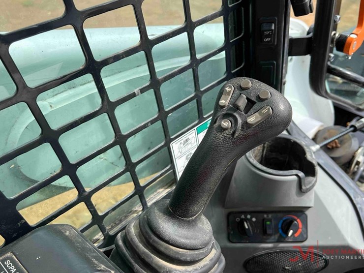 2019-bobcat-t870-image-22