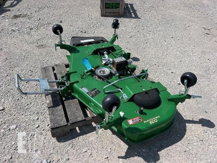 john-deere-60d-image-3