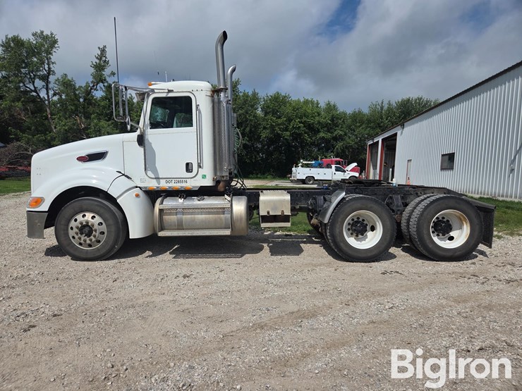 2007-peterbilt-386-image-9